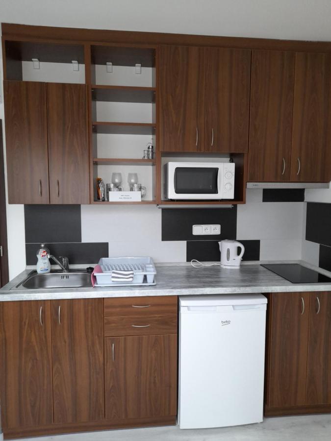 Vinoteka "U Kozu" Hotell Nové Město nad Metují Eksteriør bilde
