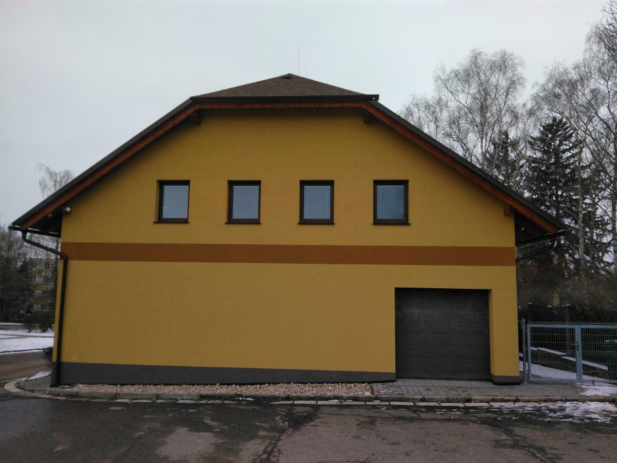Vinoteka "U Kozu" Hotell Nové Město nad Metují Eksteriør bilde